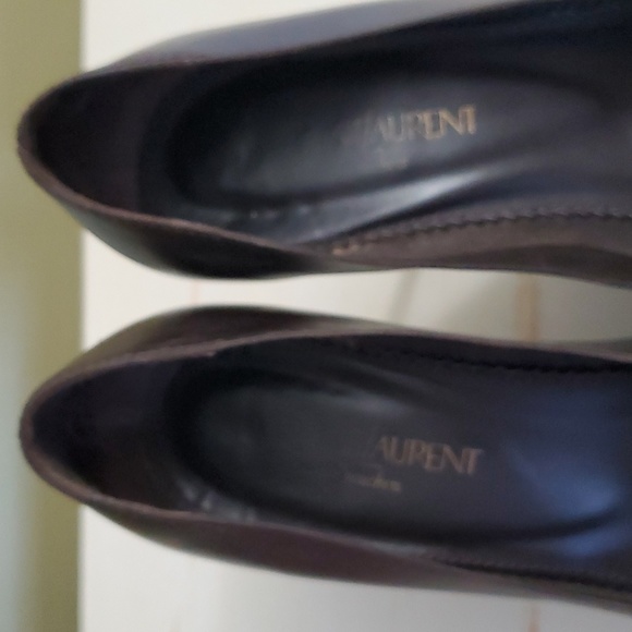 Yves Saint Laurent | Brown Fringed Leather Pumps Sz 37 1/2 - Picture 7 of 11